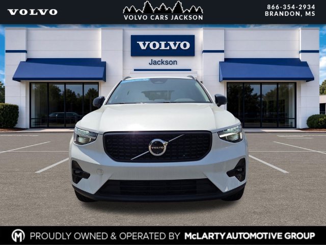 Certified 2026 Volvo XC40 B5 Plus w/ Protection Package Premier AWD/4WD image 2