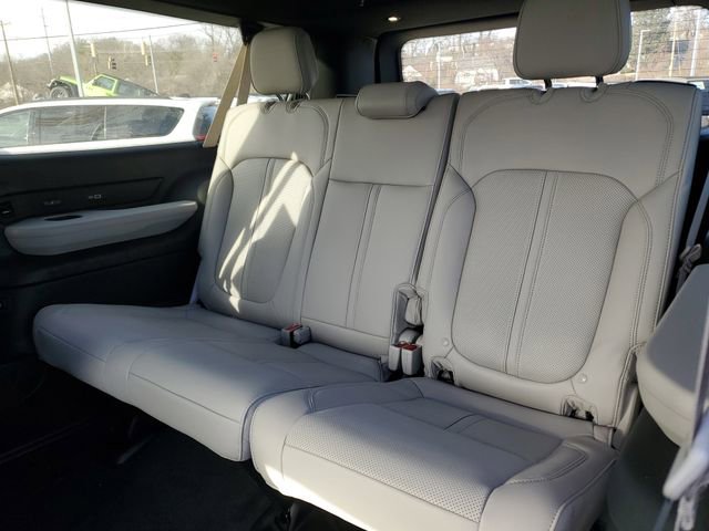 New 2026 Jeep Grand Wagoneer L 4WD image 16