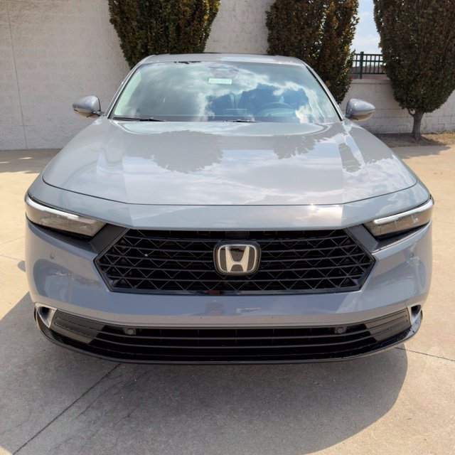 New 2026 Honda Accord Touring image 9