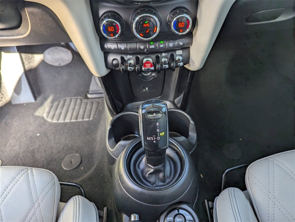 Used 2023 MINI Cooper S w/ Signature Upholstery Package image 28