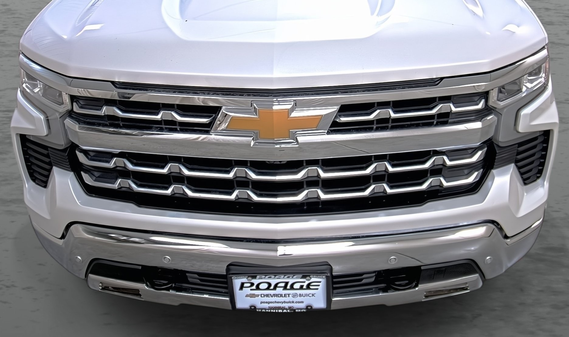 Certified 2024 Chevrolet Silverado 1500 LTZ w/ Z71 Off-Road Package AWD/4WD image 16