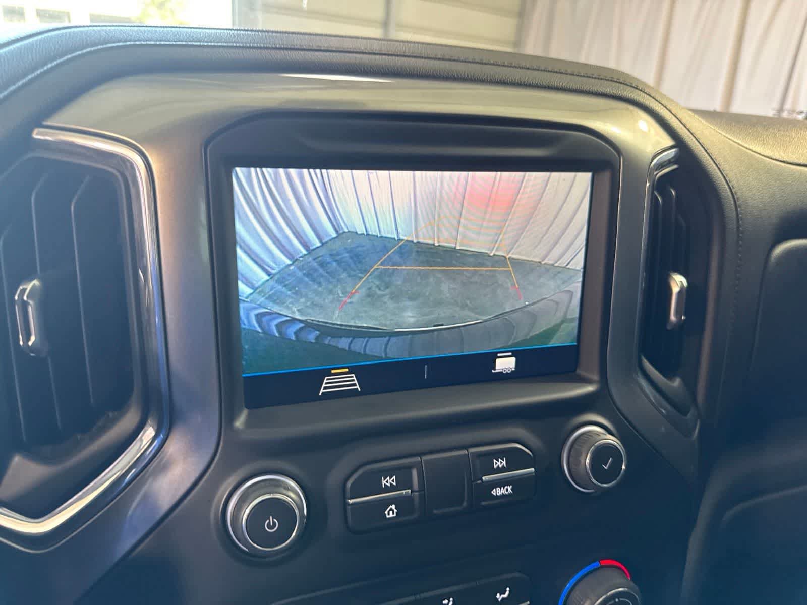 Used 2021 Chevrolet Silverado 1500 LT AWD/4WD image 28