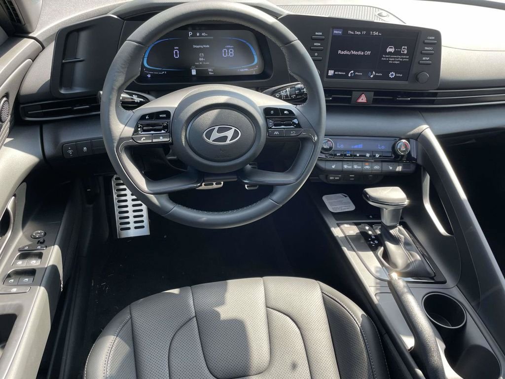 New 2026 Hyundai Elantra SEL Sport FWD image 10
