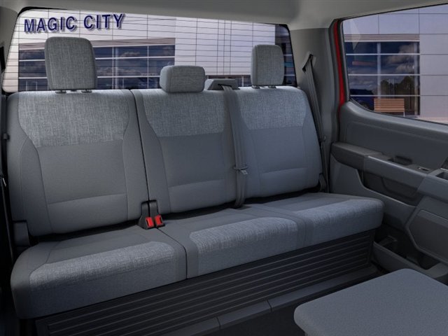 New 2026 Ford F350 XLT w/ XLT Premium Package AWD/4WD image 11