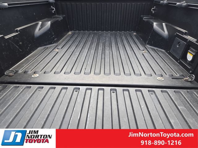 Used 2021 Toyota Tacoma TRD Off-Road w/ TRD Premium Off Road Package AWD/4WD image 34