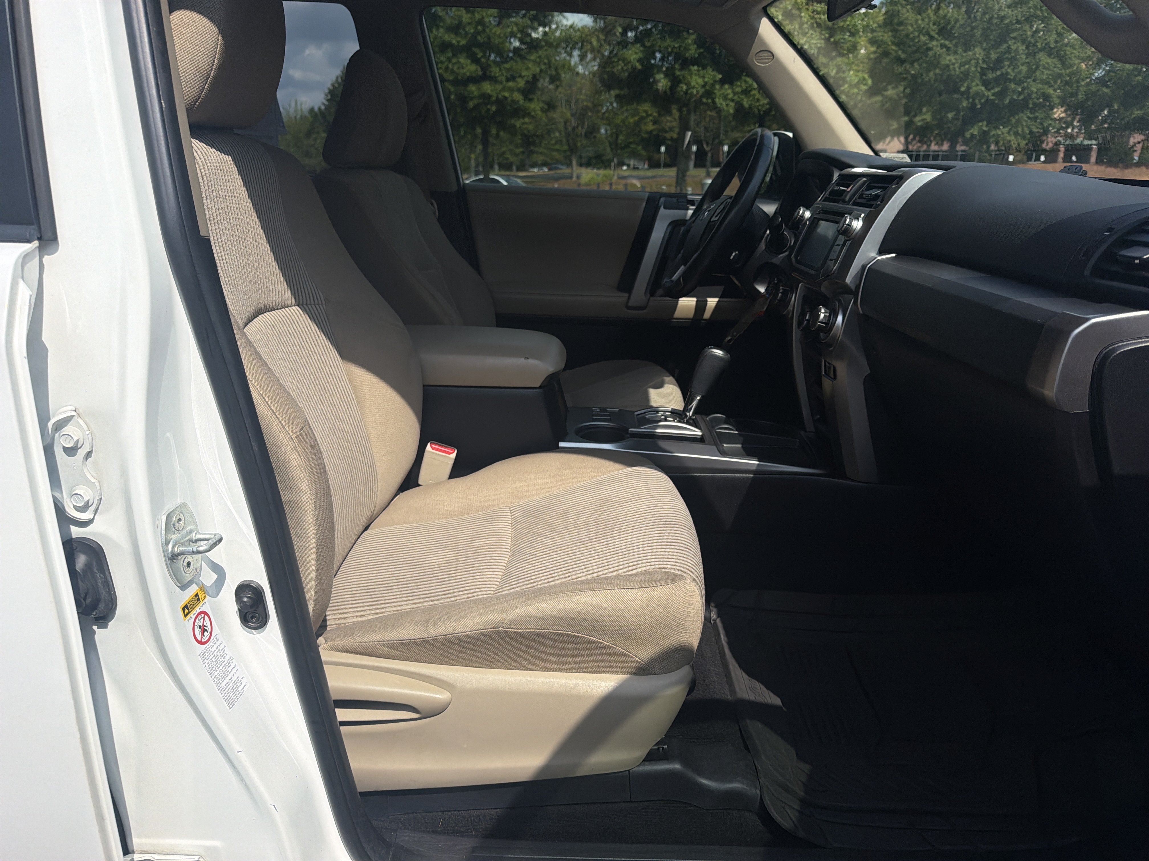 Used 2015 Toyota 4Runner SR5 RWD image 31