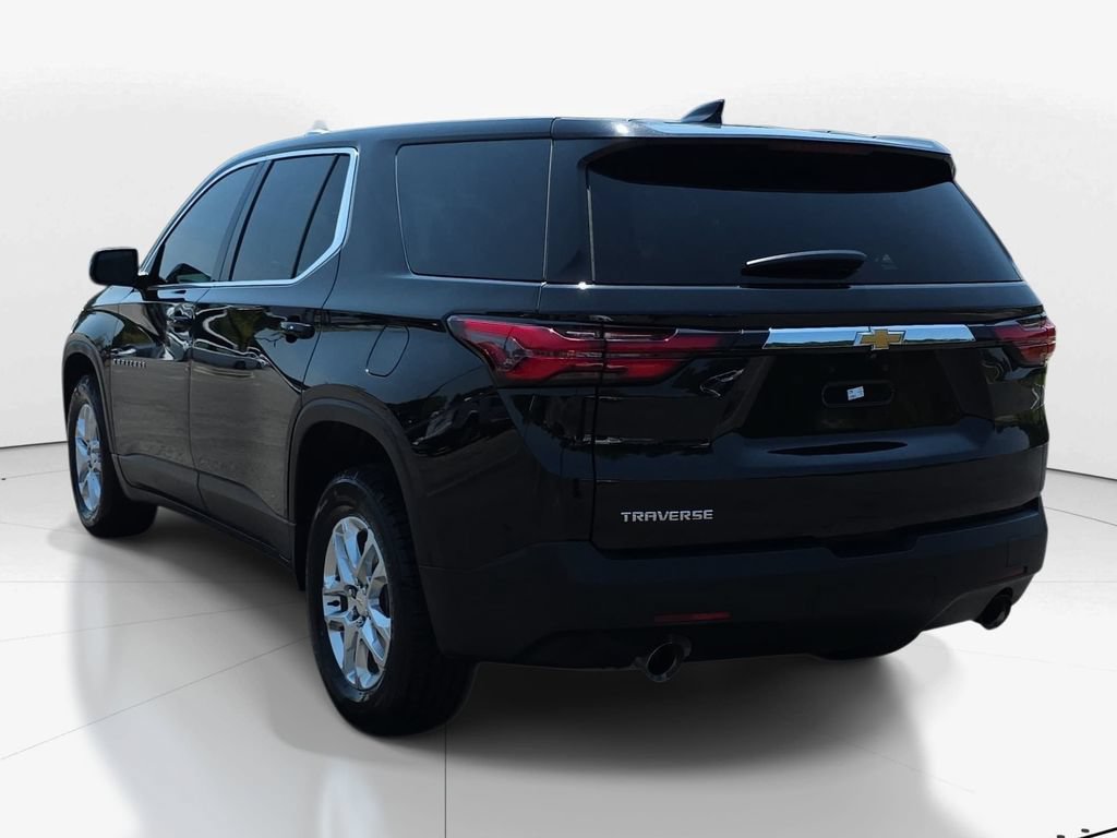 Used 2023 Chevrolet Traverse LS FWD image 8