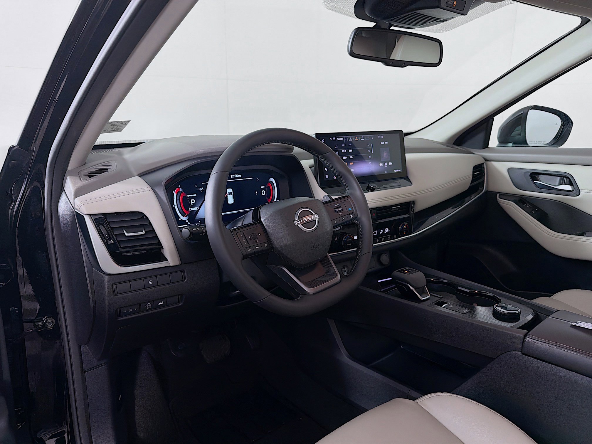 Used 2026 Nissan Rogue SL image 10