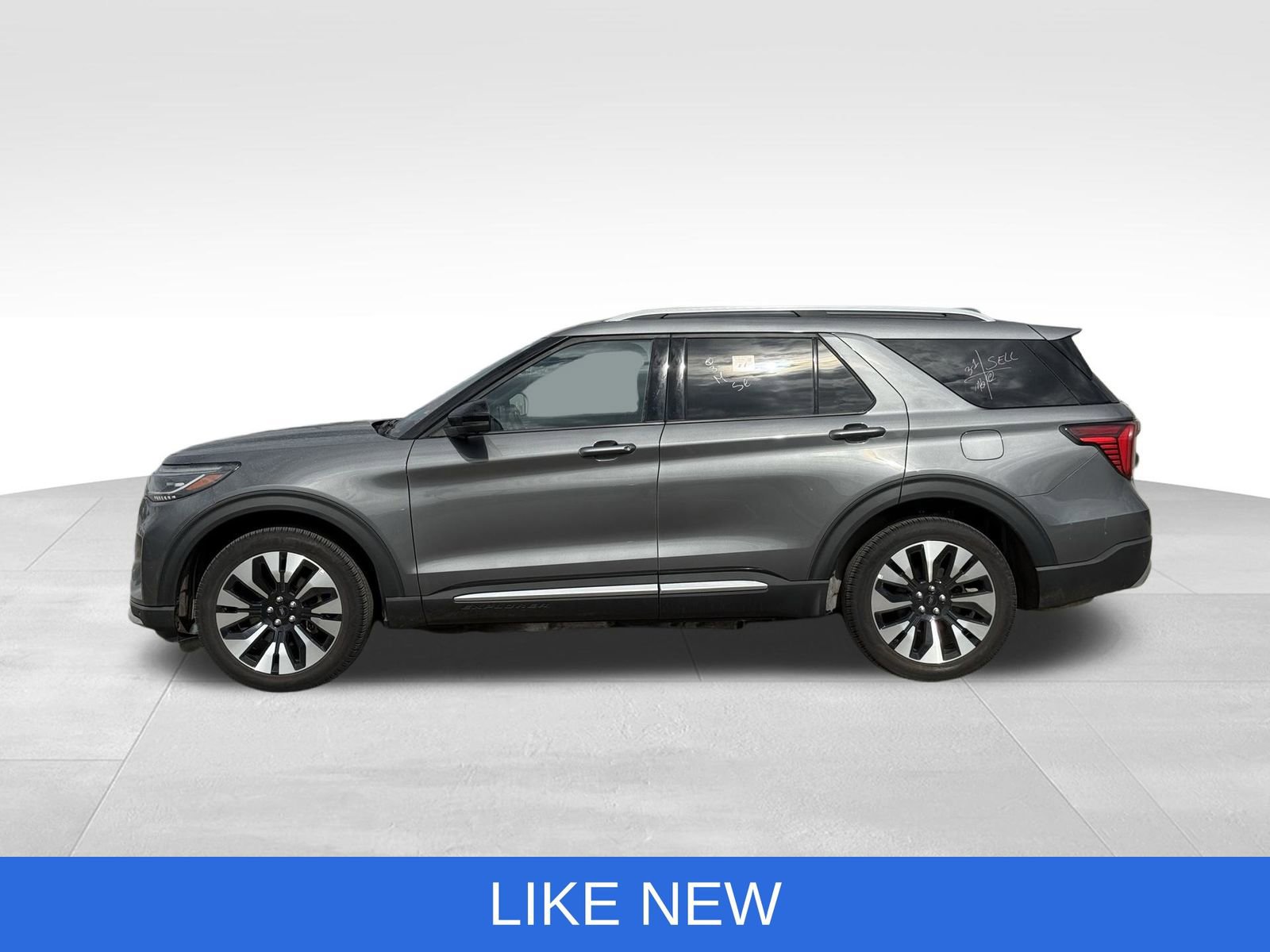 Used 2025 Ford Explorer Platinum w/ LUX Leather Package image 11