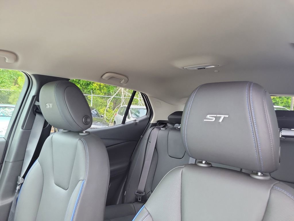New 2026 Buick Encore GX Sport Touring image 21
