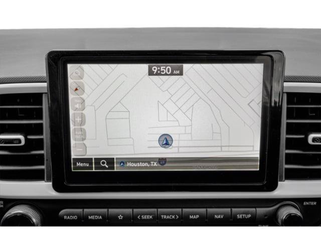 Used 2025 Hyundai Venue Limited FWD image 18