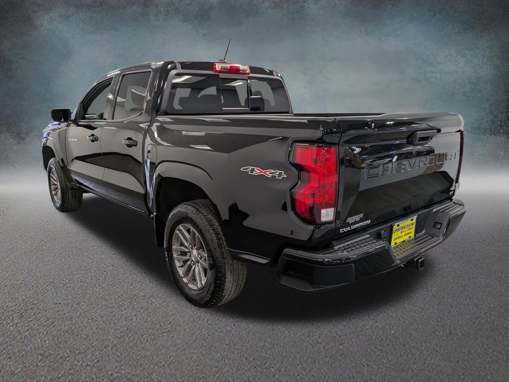 Used 2023 Chevrolet Colorado LT w/ LT Convenience Package II AWD/4WD image 6