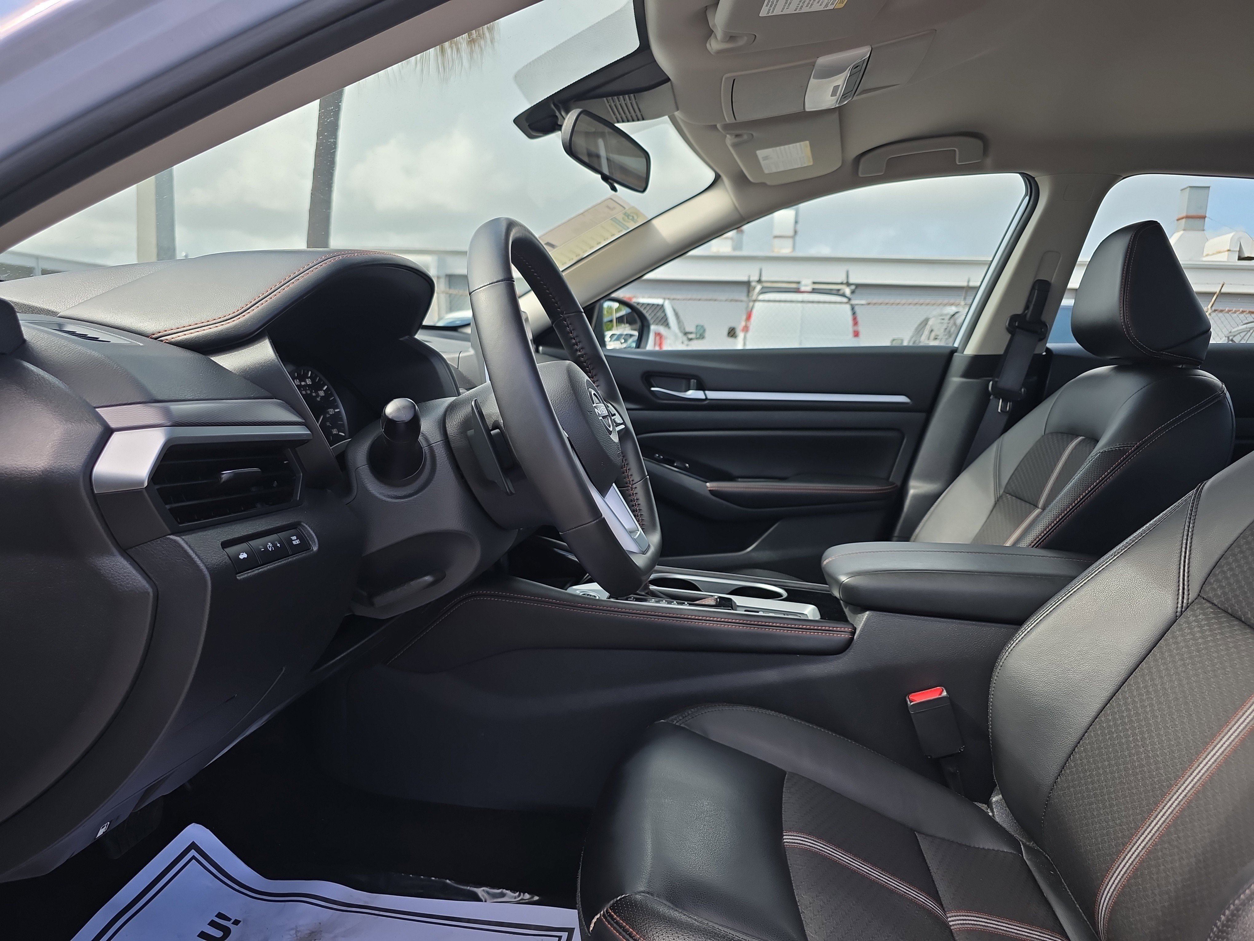 Used 2025 Nissan Altima 2.5 SR AWD/4WD image 27