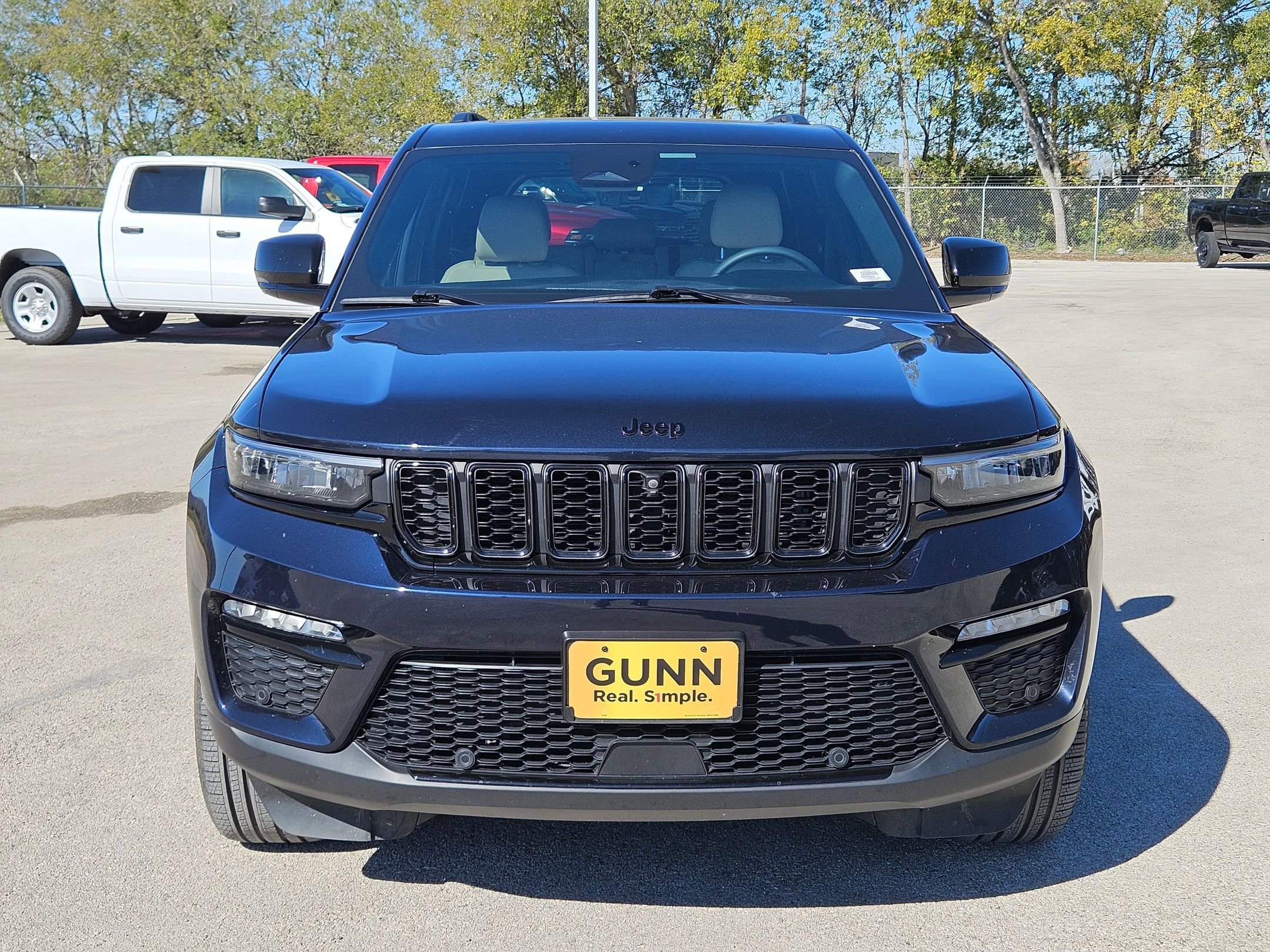 Certified 2024 Jeep Grand Cherokee Limited w/ Luxury Tech Group II image 8