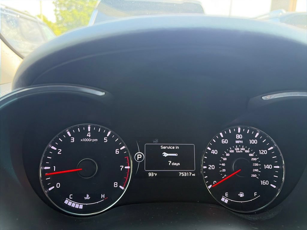 Used 2017 Kia Forte S w/ S Technology Package FWD image 5