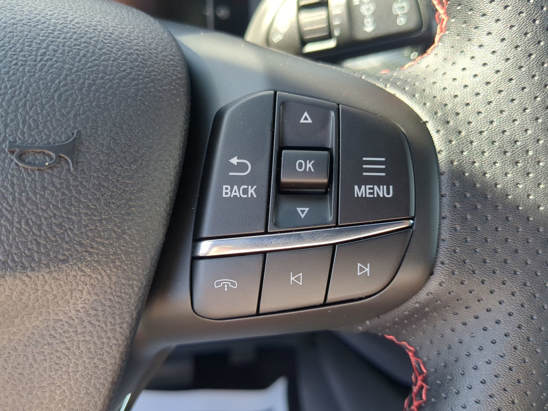 New 2026 Ford Escape ST-Line w/ Tech Pack #1 FWD image 61