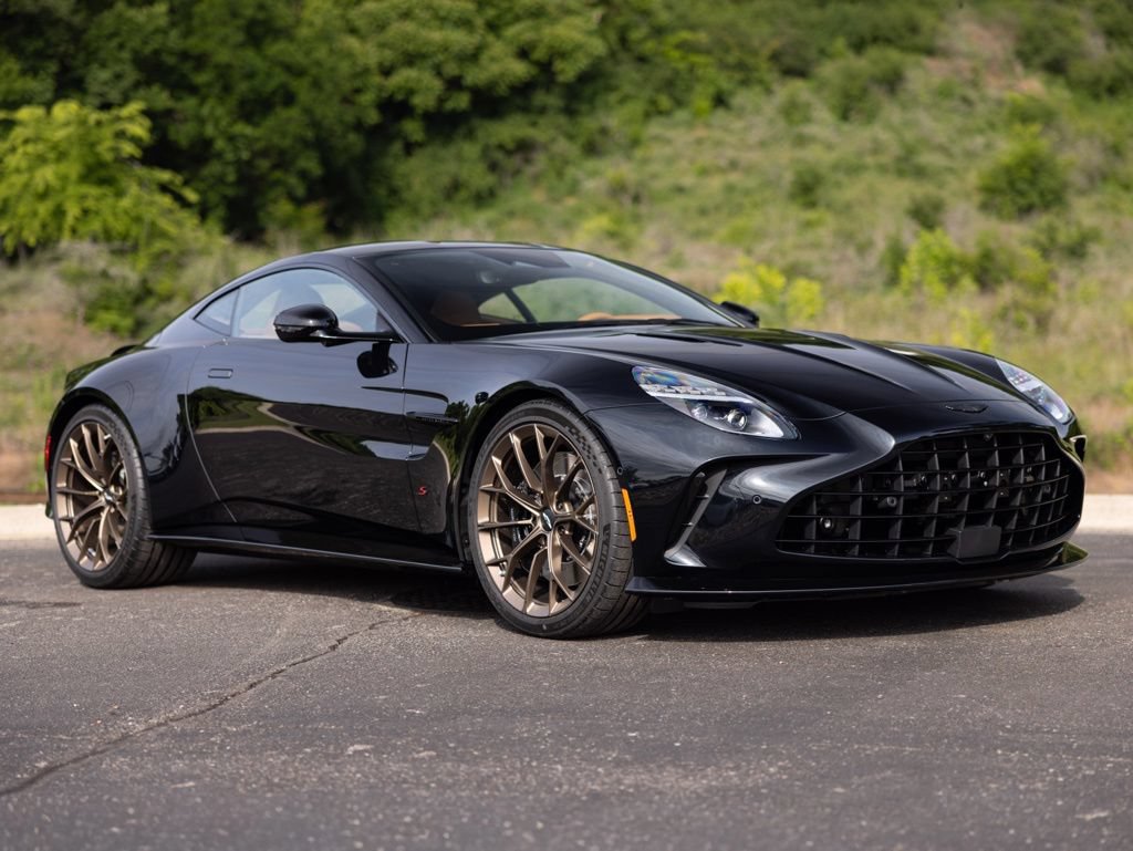 New 2026 Aston Martin V8 Vantage S RWD image 9