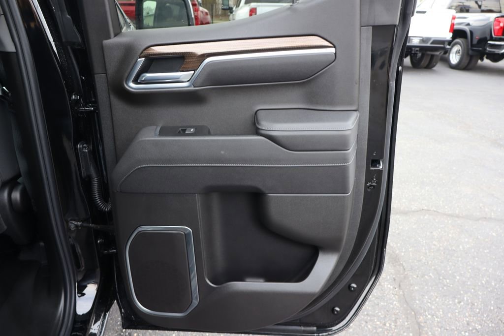 Used 2026 Chevrolet Silverado 1500 LT AWD/4WD image 23