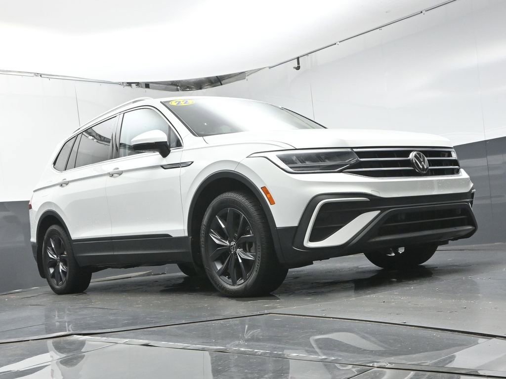 Used 2022 Volkswagen Tiguan SE FWD image 33