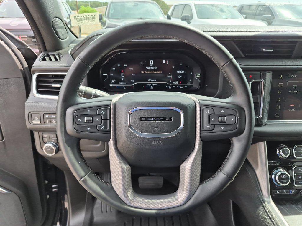 Used 2023 GMC Yukon XL Denali AWD/4WD image 24