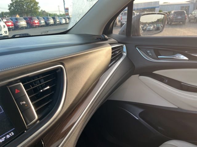 Used 2020 Buick Enclave Essence FWD image 29