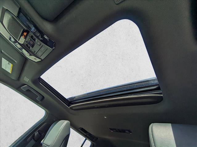 Used 2024 Lexus GX 550 w/ Accessory Package (Z1) image 16