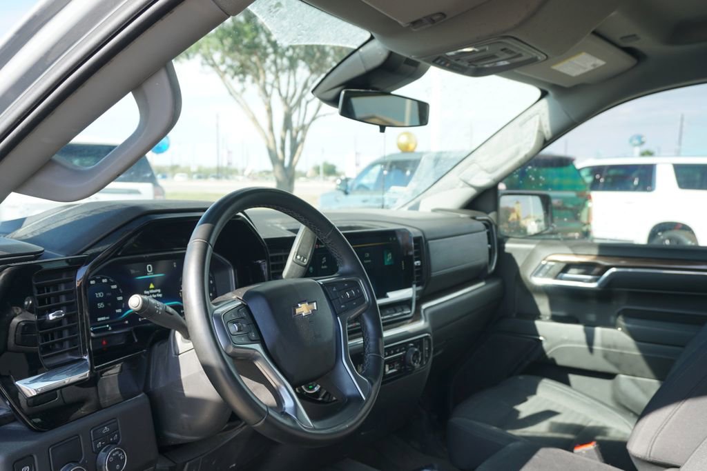 Used 2024 Chevrolet Silverado 1500 LT w/ Convenience Package II image 16