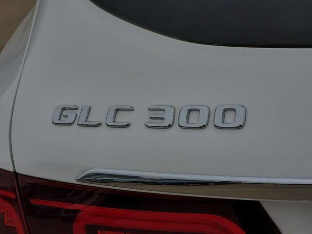 Used 2020 Mercedes-Benz GLC 300 4MATIC image 10