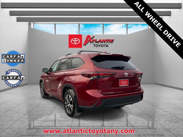 Certified 2024 Toyota Highlander XLE image 4