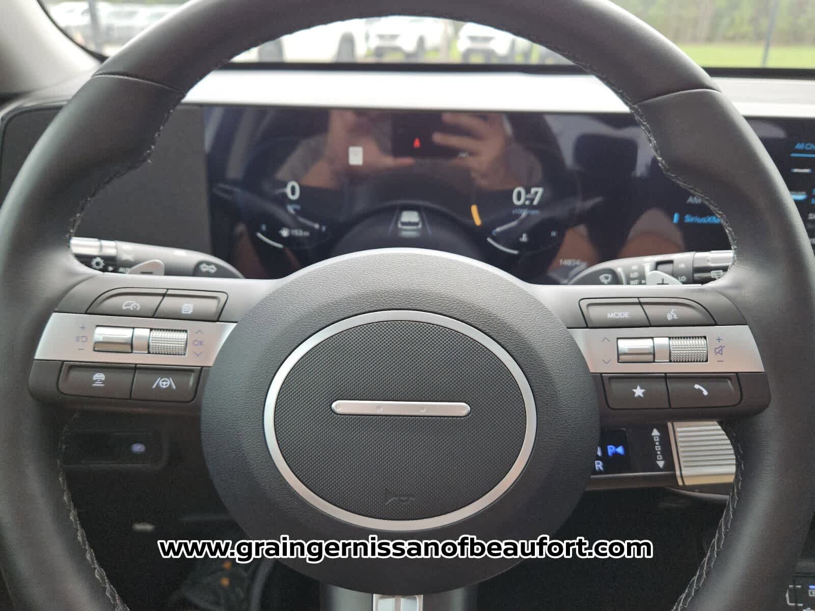 Used 2024 Hyundai Kona Limited FWD image 12