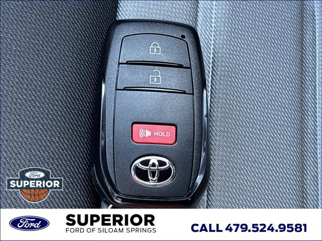 Used 2025 Toyota Tacoma TRD Sport AWD/4WD image 36