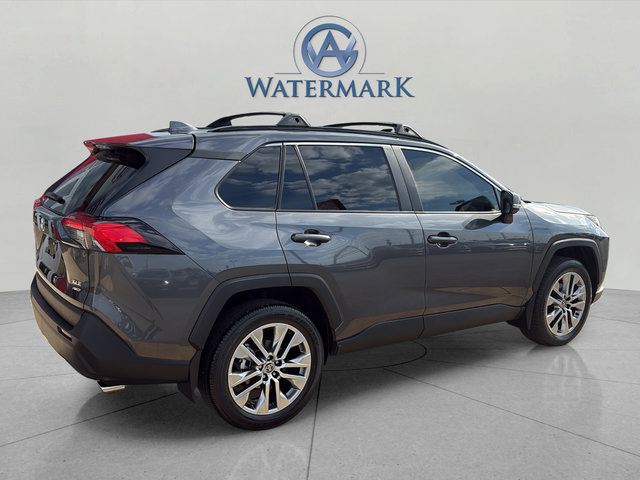 Used 2023 Toyota RAV4 XLE Premium AWD/4WD image 5