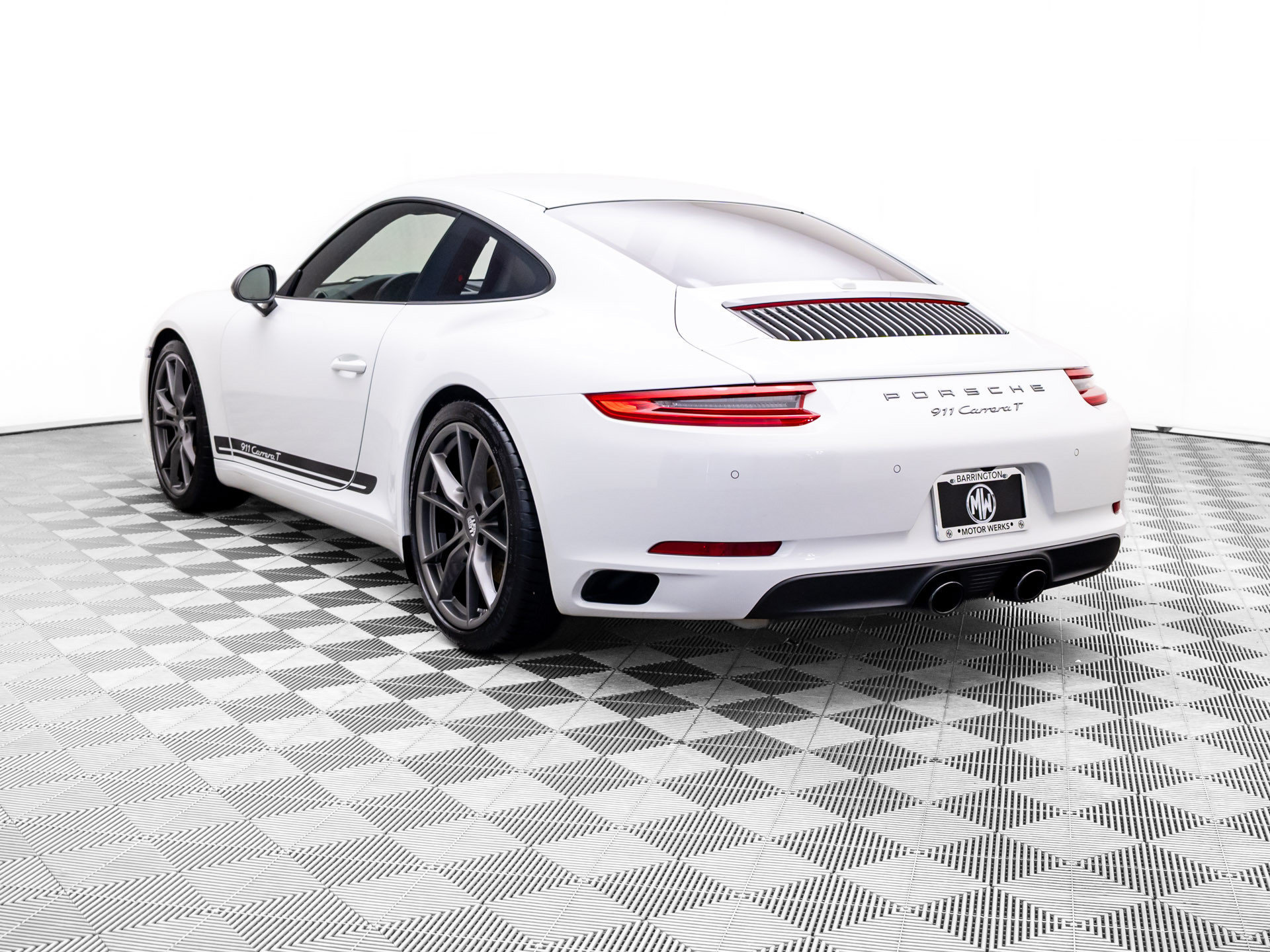 Used 2019 Porsche 911 Carrera T RWD image 3