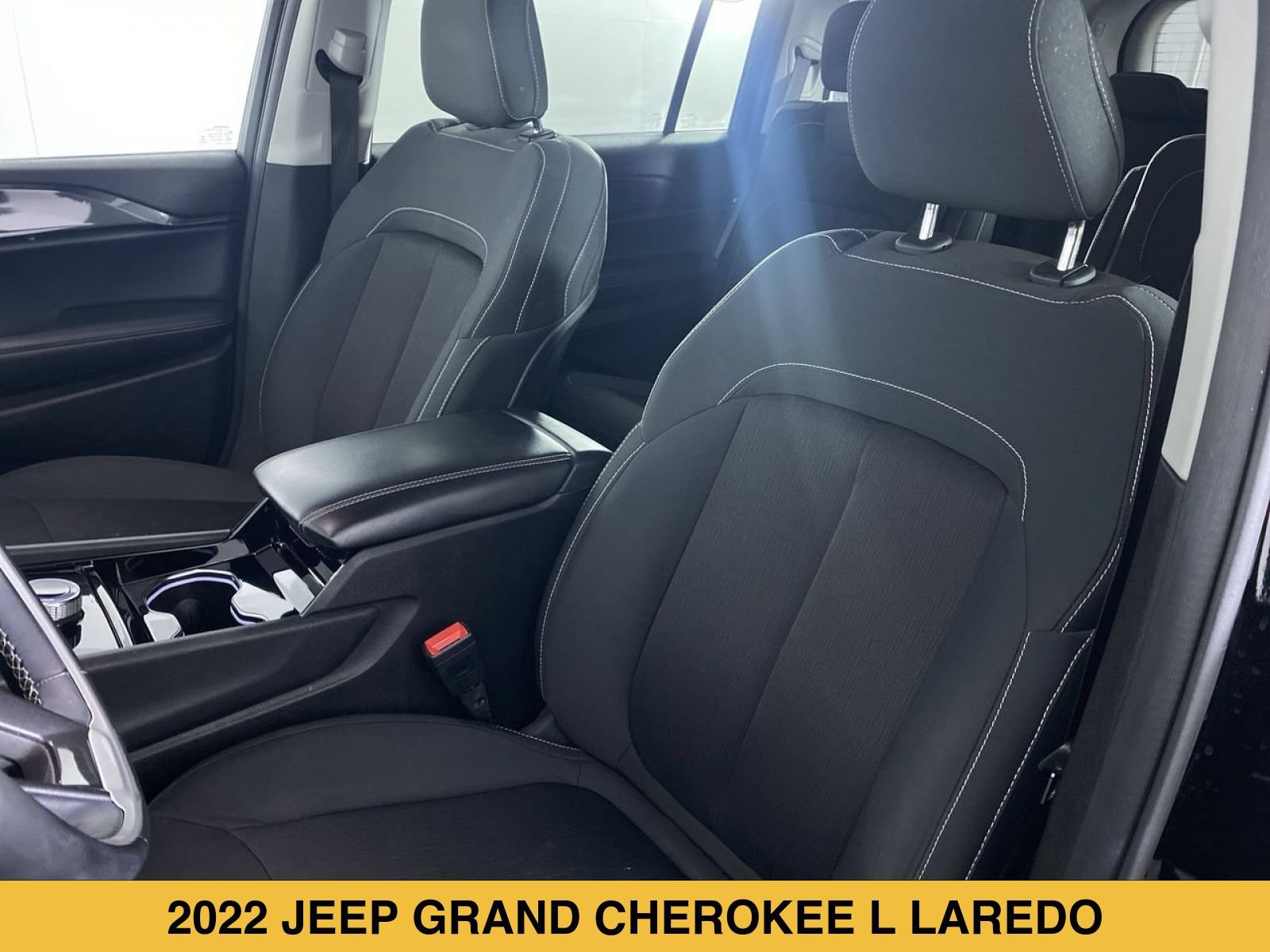 Used 2022 Jeep Grand Cherokee L Laredo w/ Luxury Tech Group I AWD/4WD image 10
