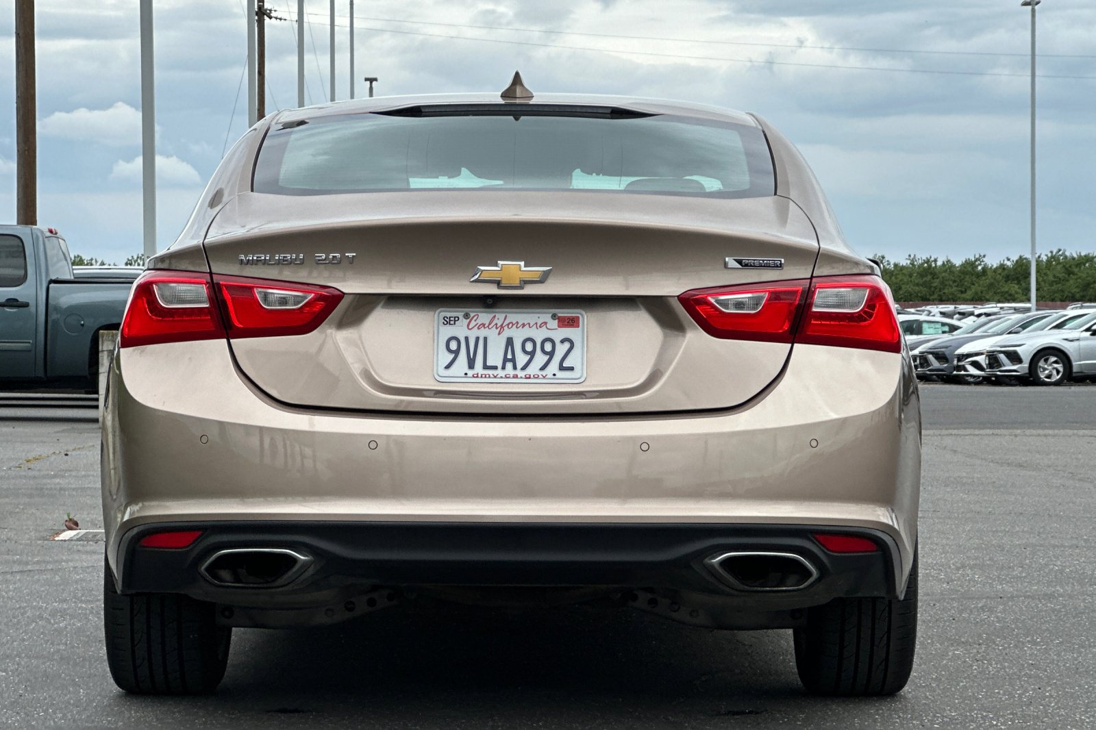 Used 2018 Chevrolet Malibu Premier w/ Driver Confidence Package FWD image 5