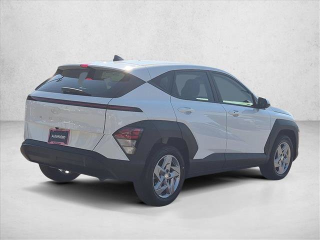 New 2027 Hyundai Kona SE FWD image 2