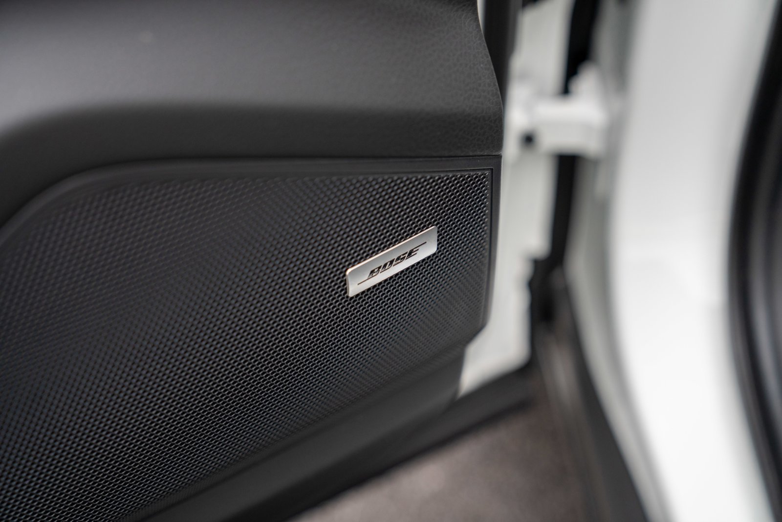 Certified 2026 Porsche Cayenne AWD/4WD image 11