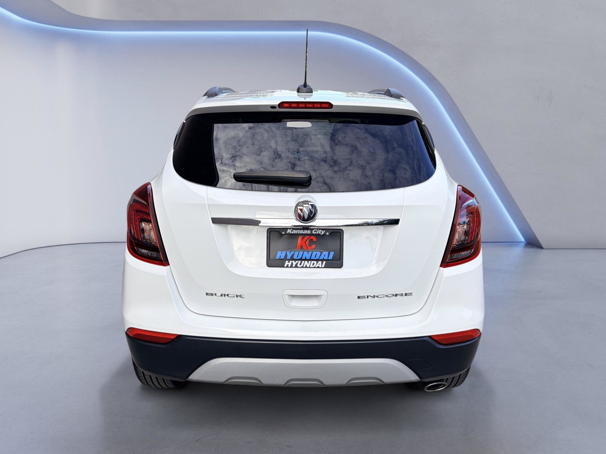 Used 2018 Buick Encore Preferred FWD image 4