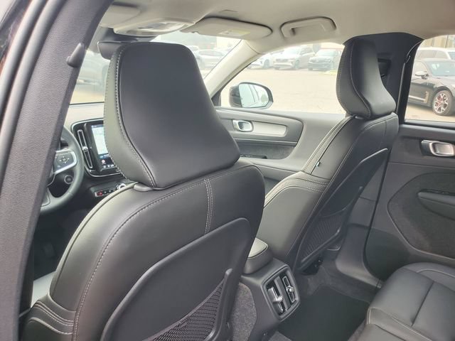Certified 2026 Volvo XC40 B5 Core w/ Climate Package AWD/4WD image 27