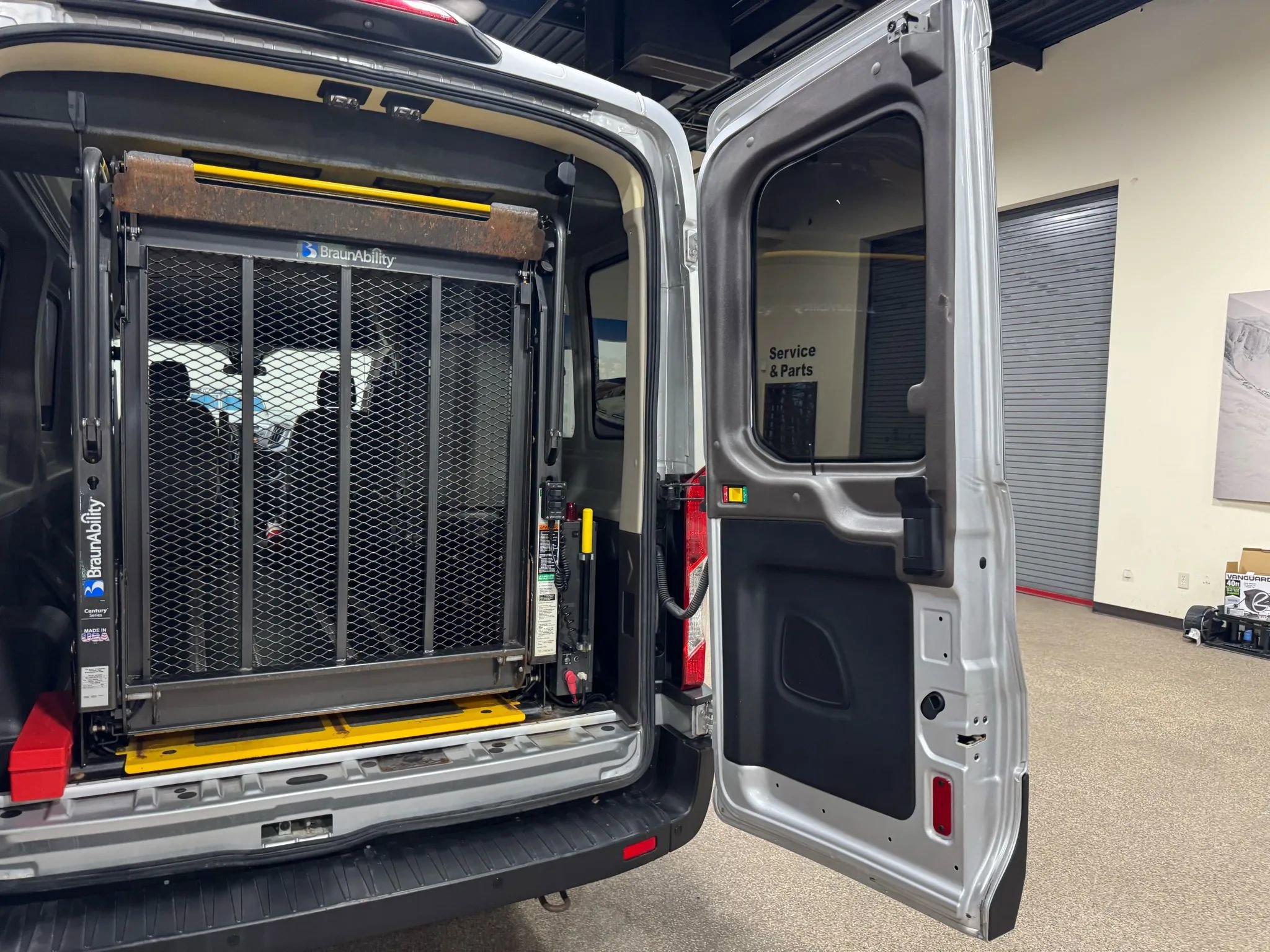 Used 2019 Ford Transit 250 148 Medium Roof image 48