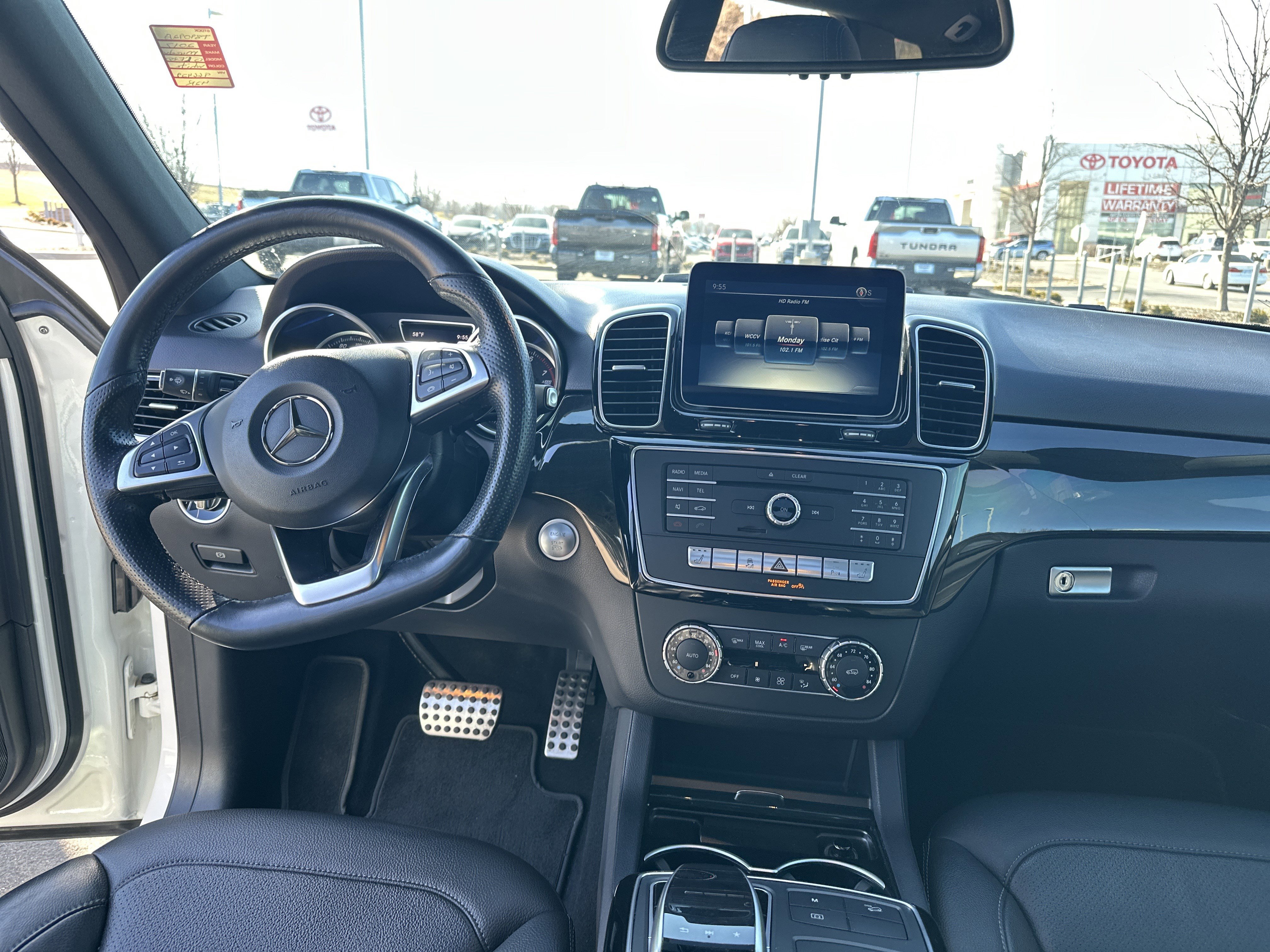 Used 2017 Mercedes-Benz GLE 350 4MATIC image 29