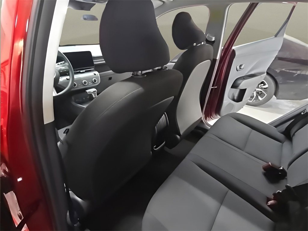 New 2026 Hyundai Kona SE image 14