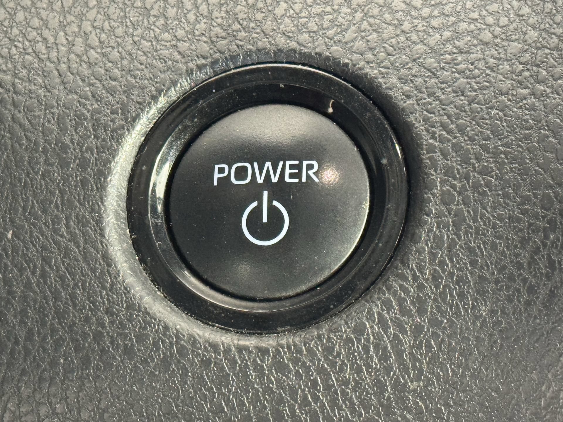 Certified 2025 Toyota Camry LE FWD image 31