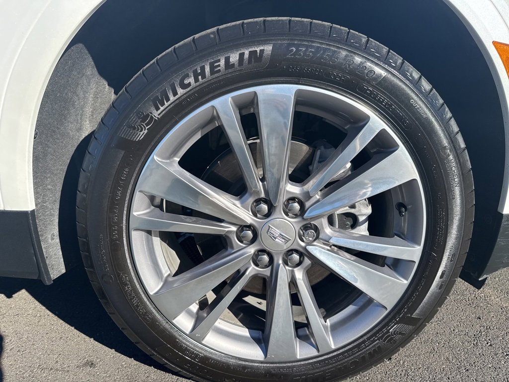 Used 2025 Cadillac XT5 Premium Luxury image 9