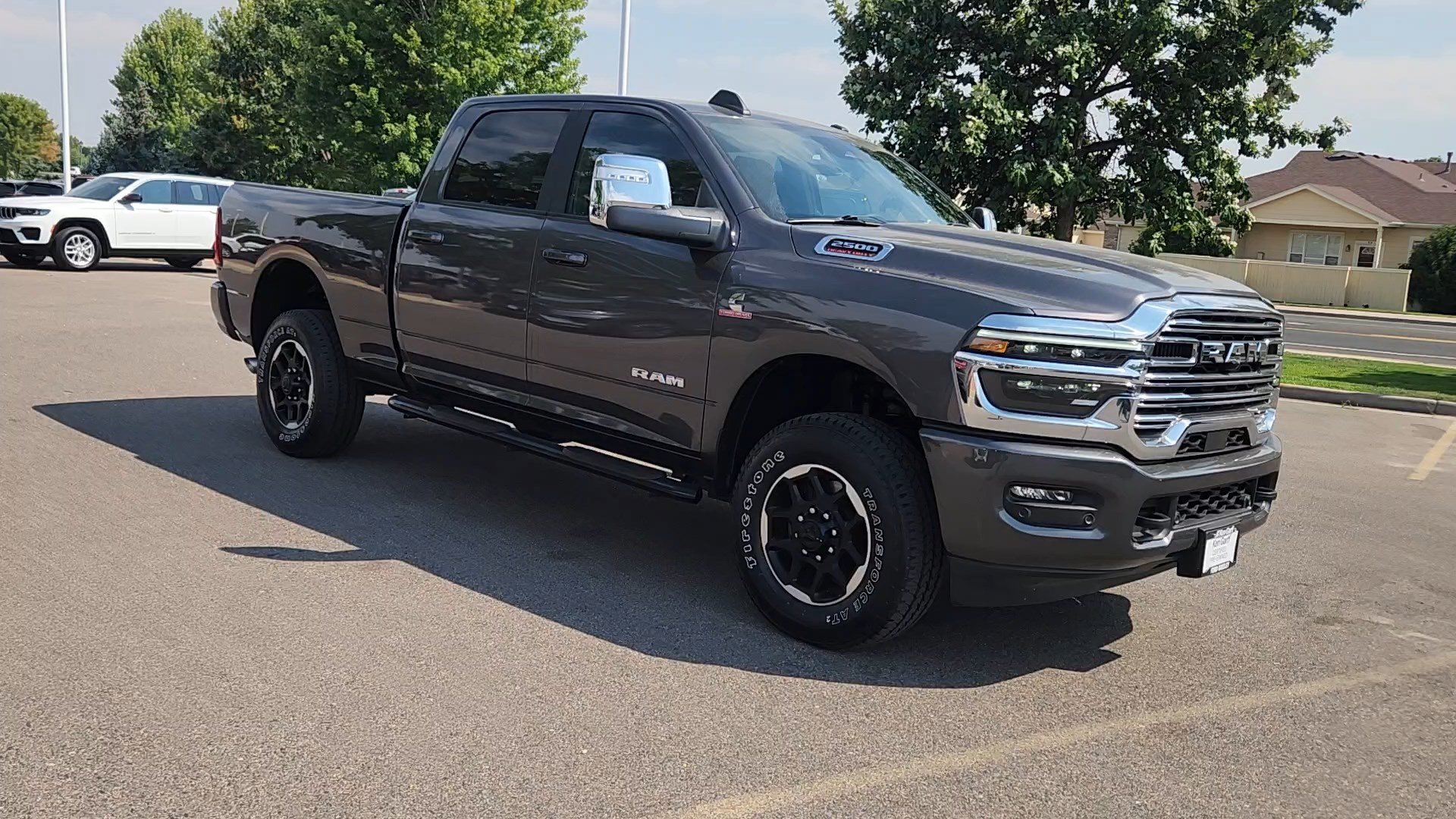Used 2025 RAM 2500 Laramie AWD/4WD image 15