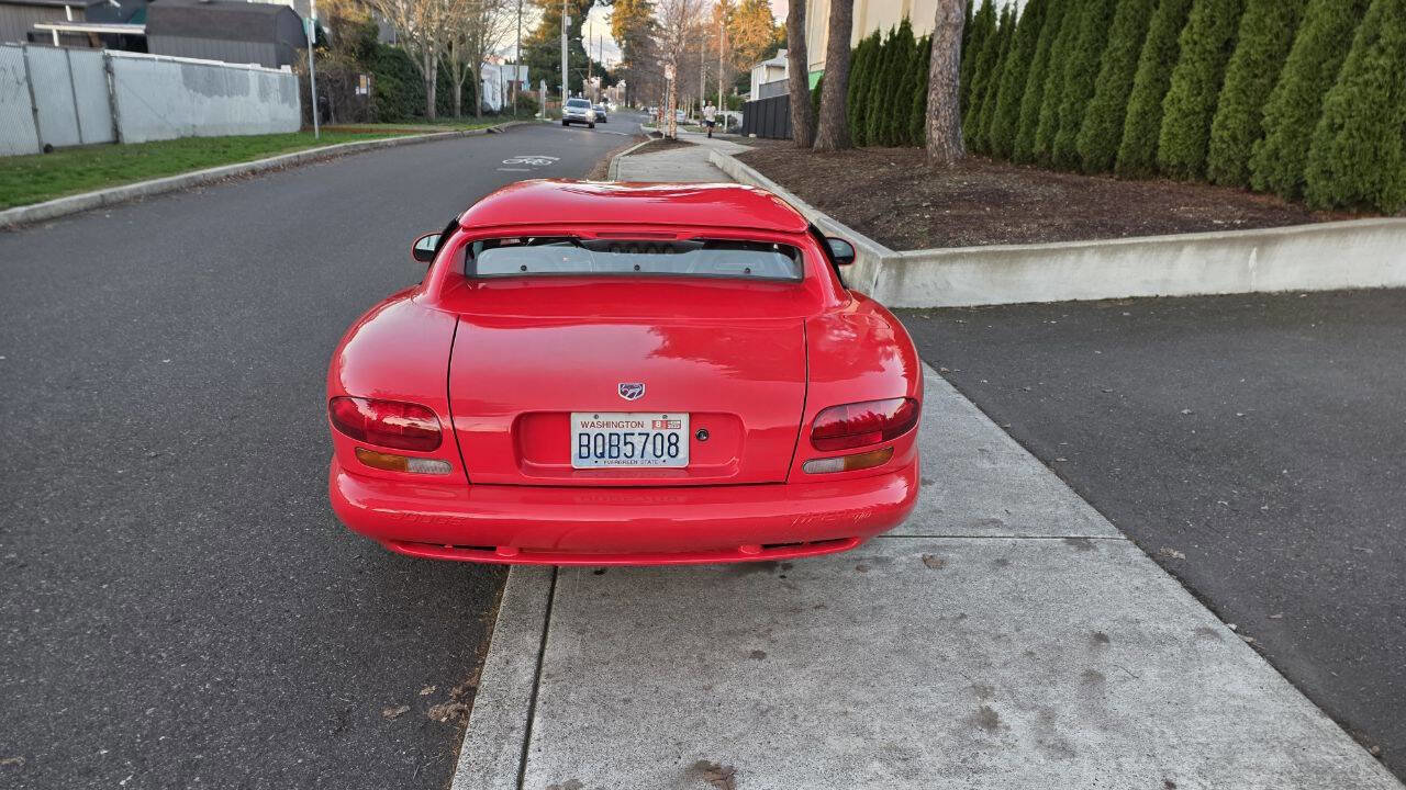 Used 1994 Dodge Viper RT/10 image 7