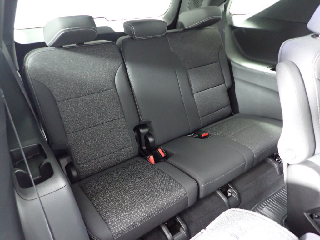 New 2027 Chevrolet Traverse LT w/ LPO, Floor Liner Package AWD/4WD image 37