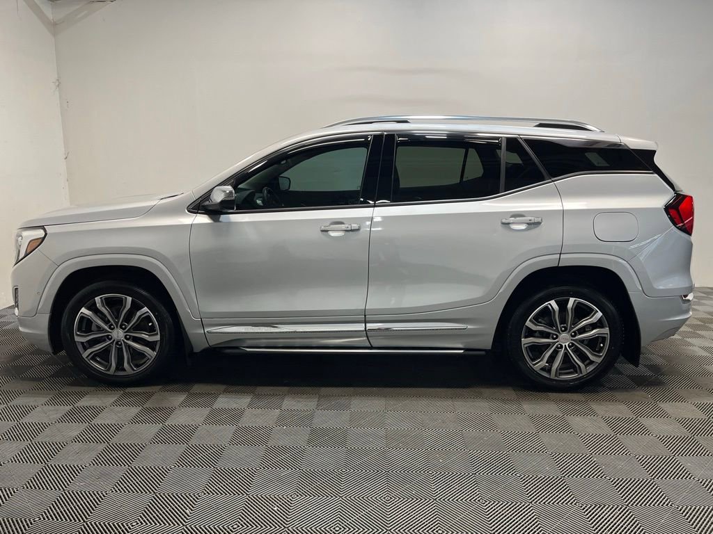 Used 2020 GMC Terrain Denali w/ Denali Premium Package AWD/4WD image 26