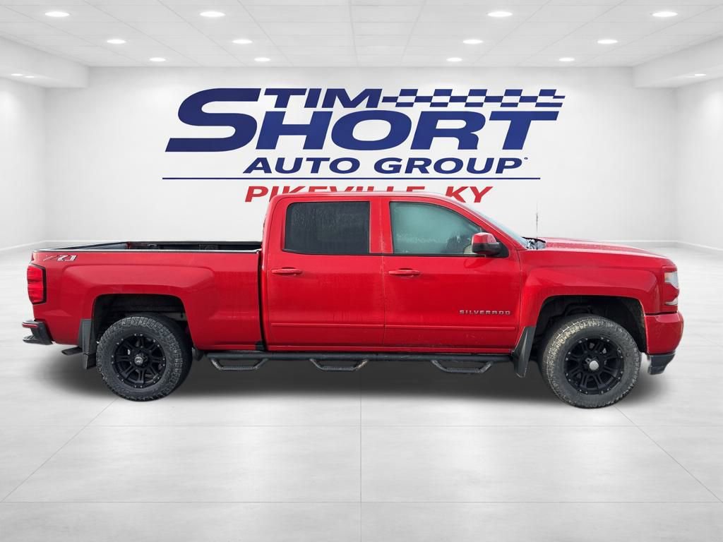 Used 2018 Chevrolet Silverado 1500 LT w/ All Star Edition image 4