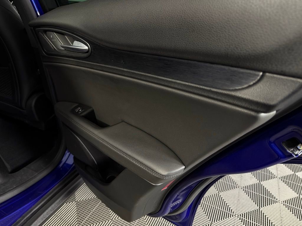 Used 2022 Alfa Romeo Stelvio Sprint RWD image 30